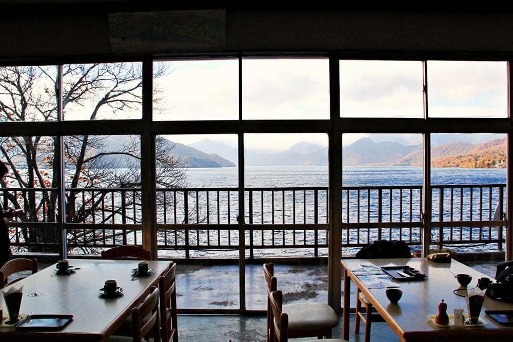 【栃木縣|日光】中禪寺湖、中禪寺:在紅橙黃的波浪層次堆疊間, 【栃木縣|日光】中禪寺湖、中禪寺:在紅橙黃的波浪層次堆疊間,