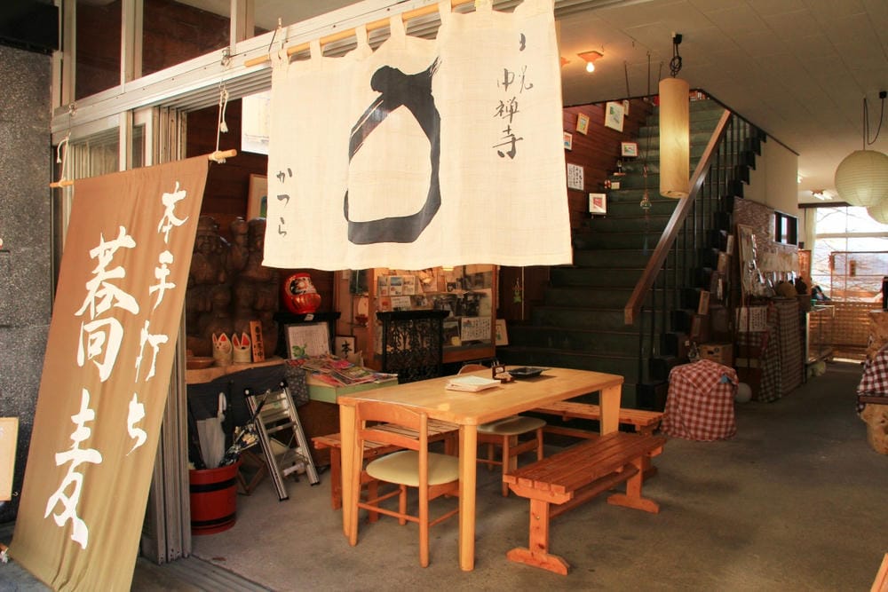 【栃木縣|日光】中禪寺湖、中禪寺:在紅橙黃的波浪層次堆疊間, 【栃木縣|日光】中禪寺湖、中禪寺:在紅橙黃的波浪層次堆疊間,