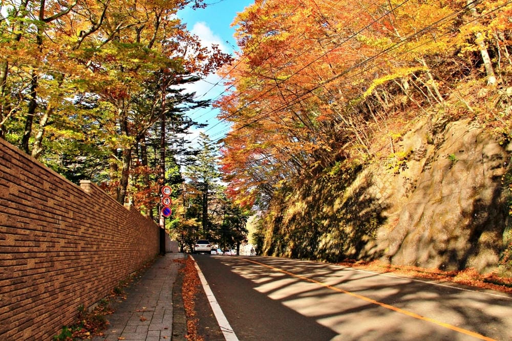 【栃木縣|日光】中禪寺湖、中禪寺:在紅橙黃的波浪層次堆疊間, 【栃木縣|日光】中禪寺湖、中禪寺:在紅橙黃的波浪層次堆疊間,