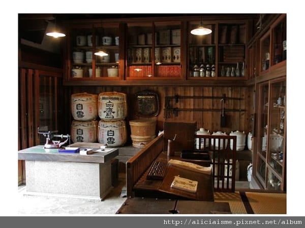 20110118_121556_谷根千下町風俗資料館1.jpg