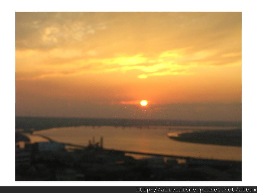 20110616_135916_銚子港塔夕陽及利根川及銚子大橋 (17).jpg 20110616_135916_銚子港塔夕陽及利根川及銚子大橋 (17).jpg