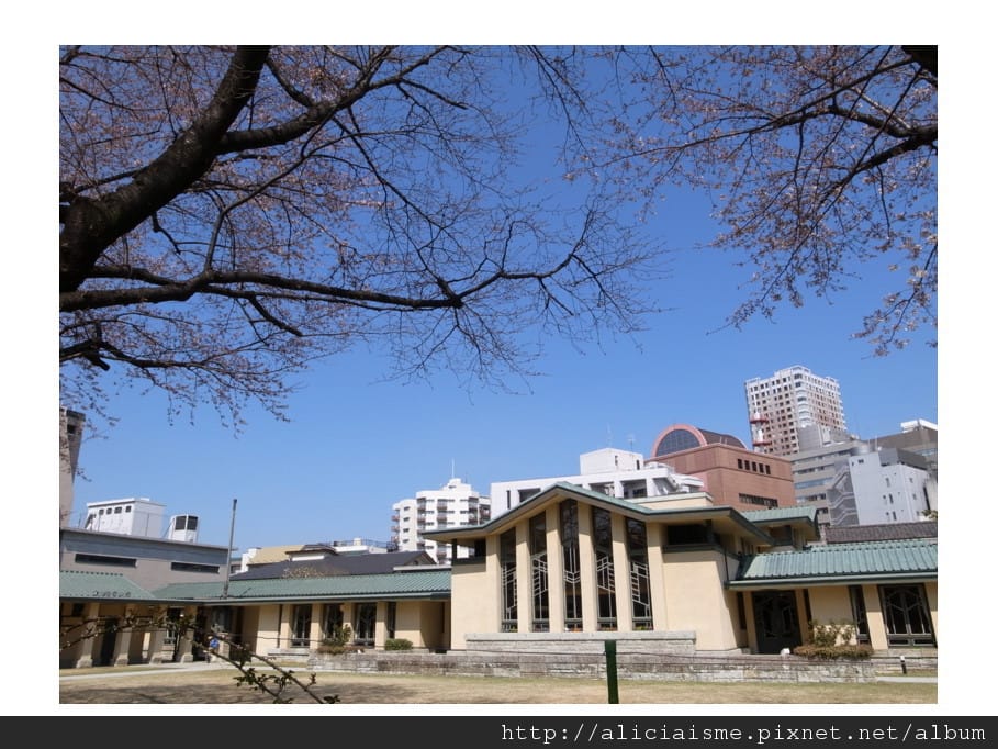 20110721_173259_自由學園明日館_外觀.jpg 20110721_173259_自由學園明日館_外觀.jpg