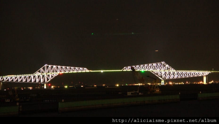 gate bridge