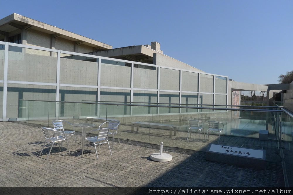 【京都市】陶板（陶版）名畫之庭：光影建築師安藤忠雄、印象派光影畫家莫內的跨時空戶外美之饗宴