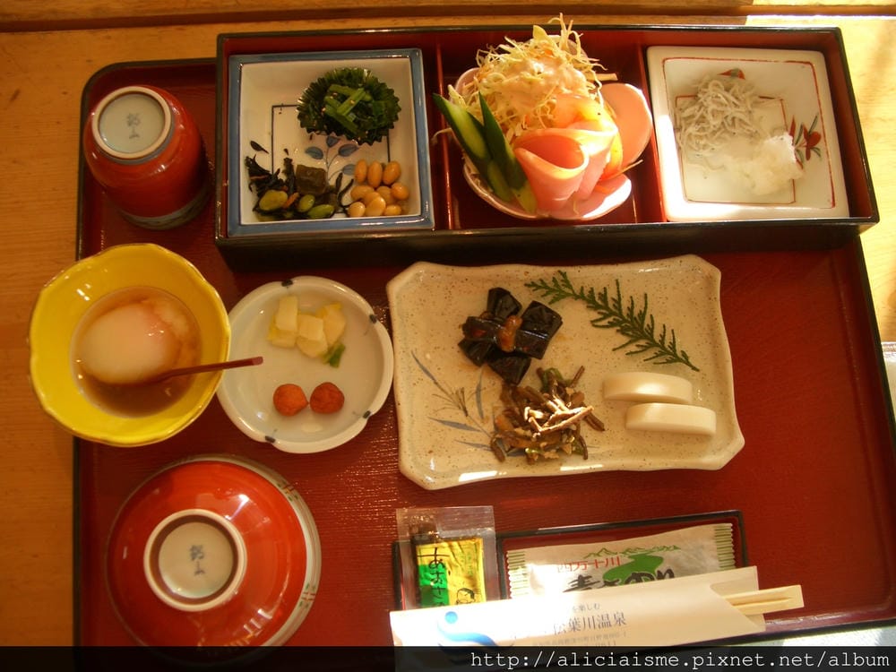 松葉川的早餐.JPG 松葉川的早餐.JPG