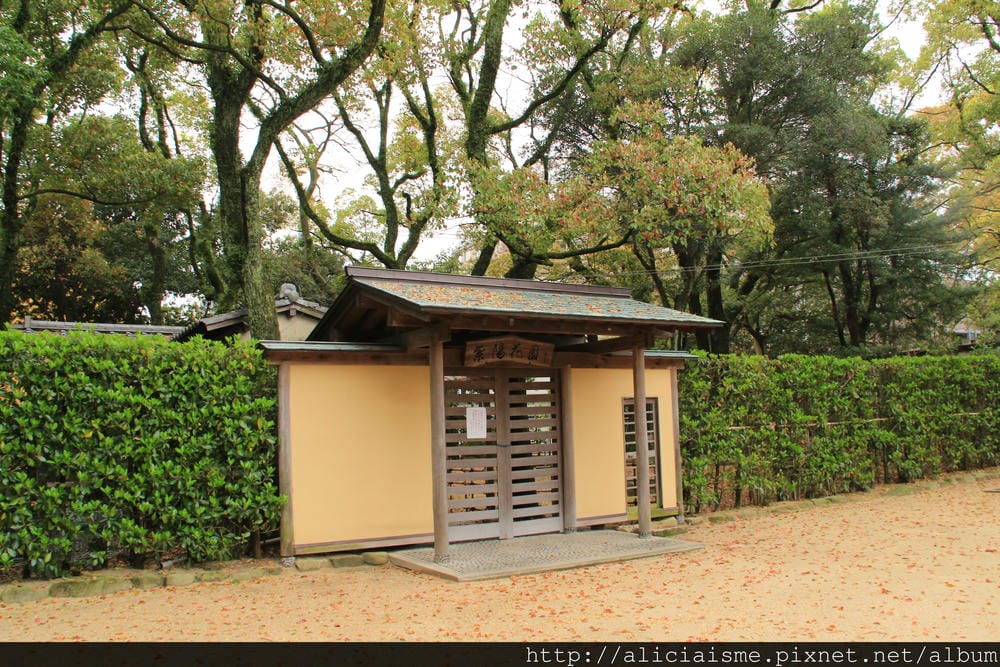 【福岡】參拜勝利之神「筥崎宮」、神苑花庭園,再來對街古民家享 【福岡】參拜勝利之神「筥崎宮」、神苑花庭園,再來對街古民家享
