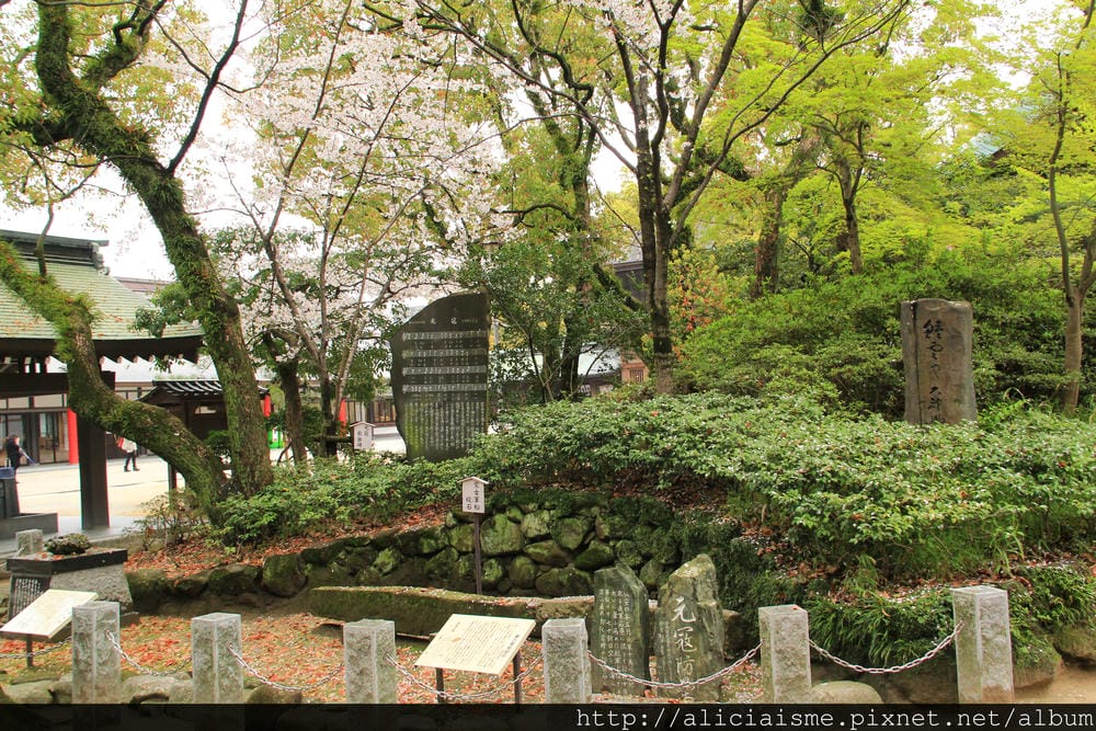 【福岡】參拜勝利之神「筥崎宮」、神苑花庭園,再來對街古民家享 【福岡】參拜勝利之神「筥崎宮」、神苑花庭園,再來對街古民家享