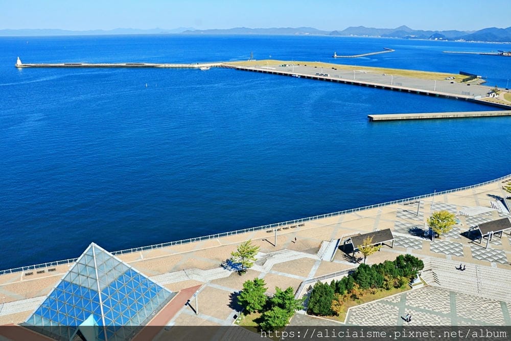 【青森市】青森物產館「アスパム」：沿著藍色海灣，漫步於第二大橋「青森港灣大橋」