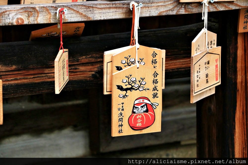 【山梨縣】甲斐國一宮淺間神社:富山士信仰的能量大社,12生肖的人還可各自參拜!