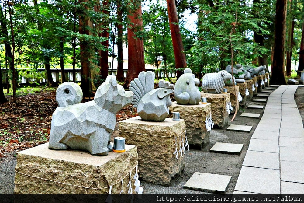 【山梨縣】甲斐國一宮淺間神社:富山士信仰的能量大社,12生肖的人還可各自參拜!
