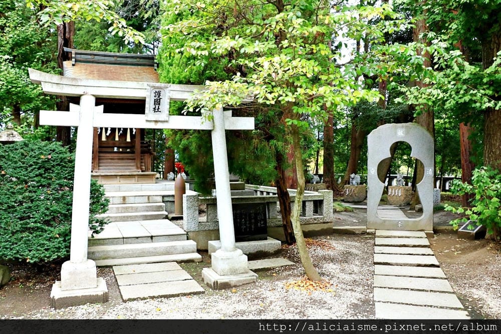 【山梨縣】甲斐國一宮淺間神社:富山士信仰的能量大社,12生肖的人還可各自參拜!