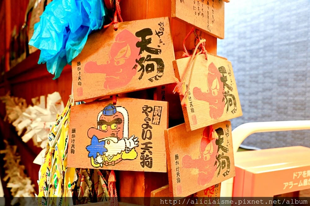 【大分縣】來趟別府昭和風散策：  竹瓦溫泉、竹瓦小路、天狗神轎、商店街復古風餐廳「夢藏」、「夢倉庫」