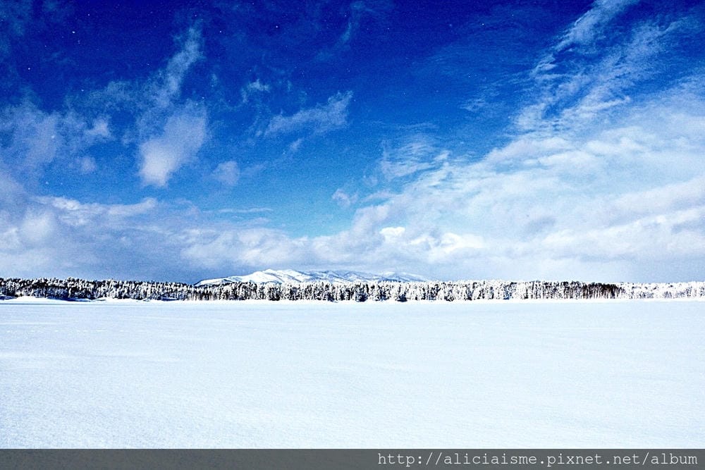 【北海道。幌加內町】冬之朱鞠內湖:日本最大人工湖幻化成的雪中遊樂園、冰上釣魚場