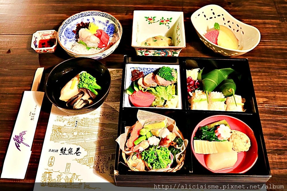 【京都】宿泊。京町家「堺町竹屋町」、外送高級「京料理 熊魚菴」華麗便當