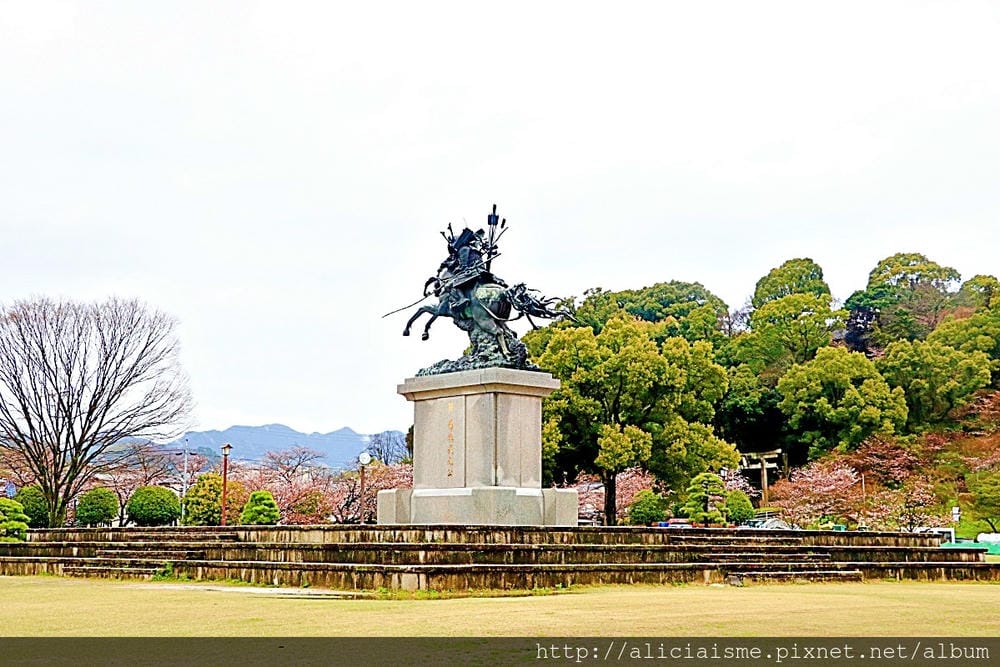 【熊本縣】熊本市郊〈菊池市〉,菊池神社櫻花參道、心中第一名好吃的PIZZA店、和菓子製作體驗