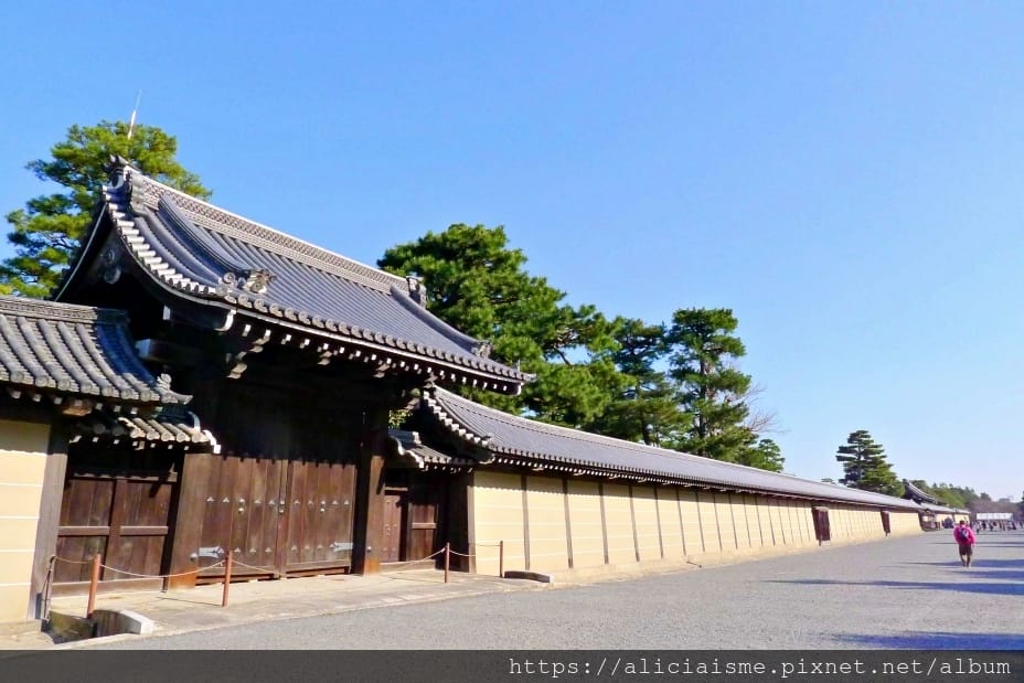 【京都】京都御苑～壯觀的枝垂美櫻，不必申請也可輕鬆造訪的京都御所（2018更新）