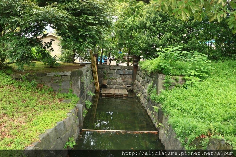 【東京都】舊芝離宮恩賜庭園:都心綠洲裡的四季及電車風情 【東京都】舊芝離宮恩賜庭園:都心綠洲裡的四季及電車風情