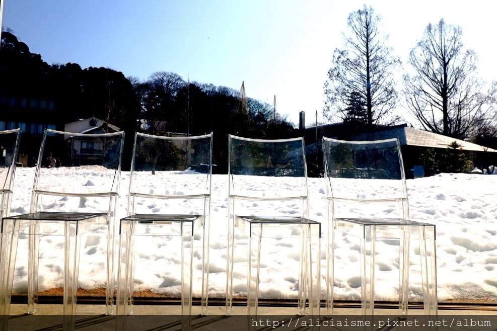 【石川縣】SANAA*金澤21世紀美術館：街角傳音、泳池相遇，普立茲建築師打造最好玩的藝術迷宮、美味咖啡館FUSION 21