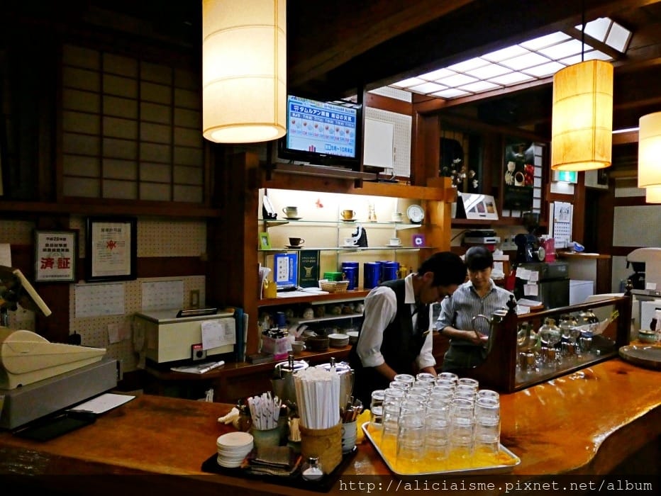 【岩手縣】花卷溫泉散策：森林裡的釜淵瀑布 X 500品種玫瑰園 X Café de藏百年藏造裡的人氣紅豆麵包 X 花卷溫泉稻荷神社