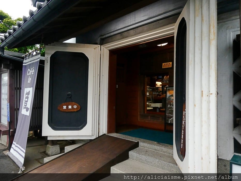 【岩手縣】花卷溫泉散策：森林裡的釜淵瀑布 X 500品種玫瑰園 X Café de藏百年藏造裡的人氣紅豆麵包 X 花卷溫泉稻荷神社
