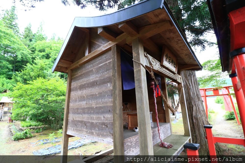 【卯子酉神社】一手寫心願、一手掛願力,以紅布條結緣的戀愛神社@遠野