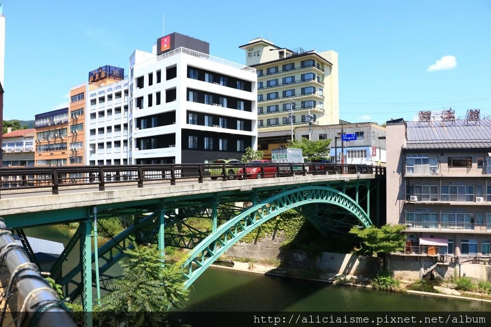 【福島縣】飯坂溫泉散策:鯖湖湯、舊堀切邸、奧之間、茶室「坐忘庵」,「万來」裡一嚐圓盤餃子