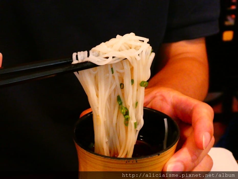 【香川縣︱小豆島】中武商店「NAKABU庵」:職人級的人氣手延素麵