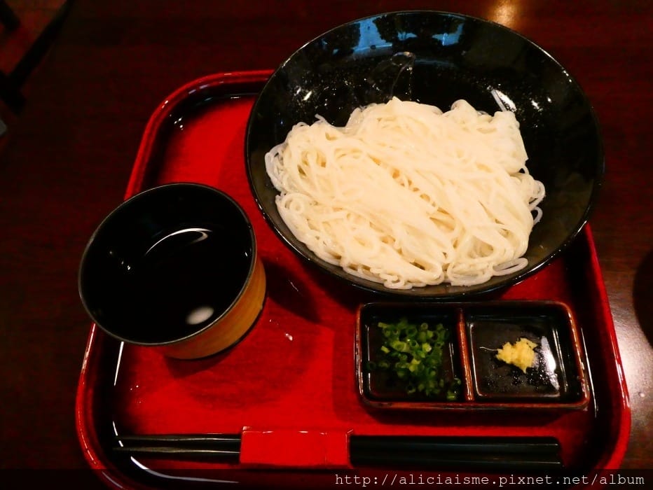 【香川縣︱小豆島】中武商店「NAKABU庵」:職人級的人氣手延素麵