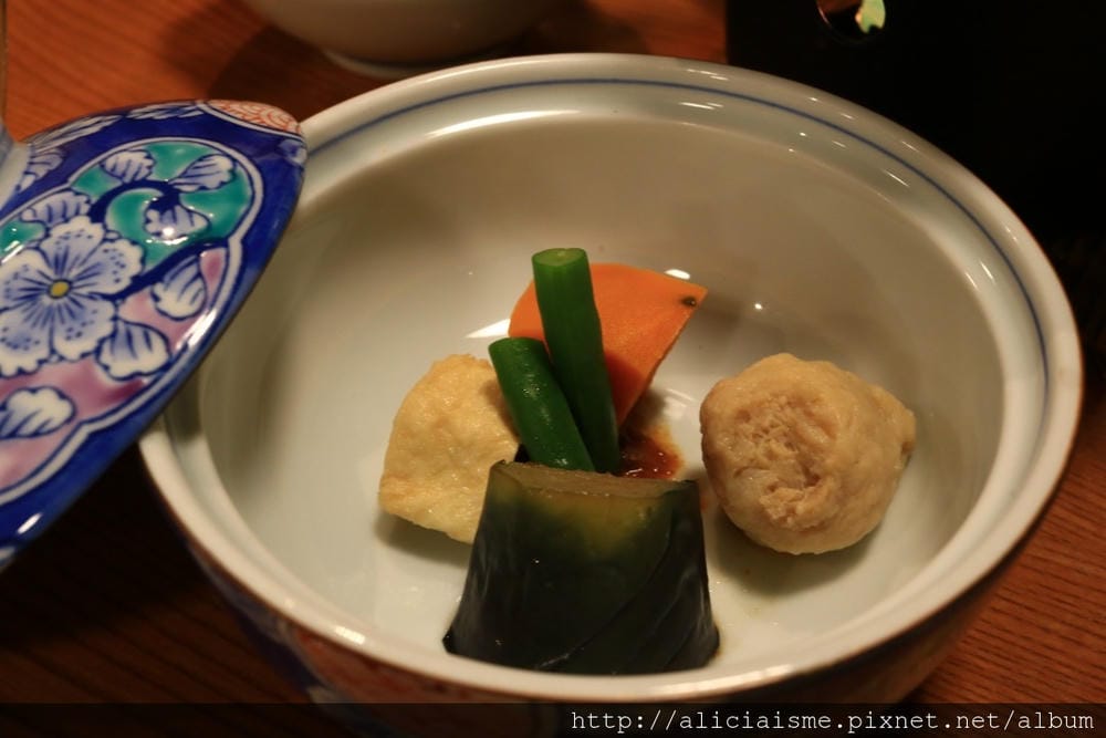 【德島縣】湯元新祖谷溫泉蔓橋飯店(ホテルかずら橋):景觀飯店,搭纜車泡天空露天溫泉、足湯、爐端燒料理的秘境湯宿