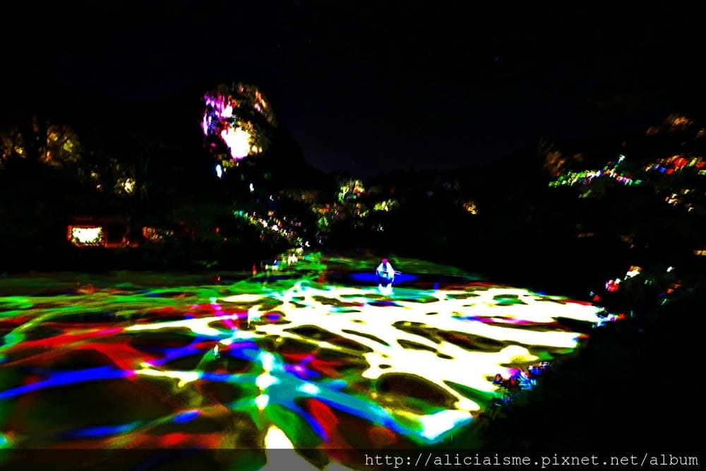 【佐賀縣】御船山樂園:四季彩繪的庭園&2018 teamLab《神明居住的森林》光雕展