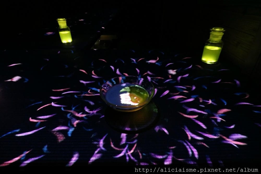 【佐賀縣】御船山樂園:四季彩繪的庭園&2018 teamLab《神明居住的森林》光雕展