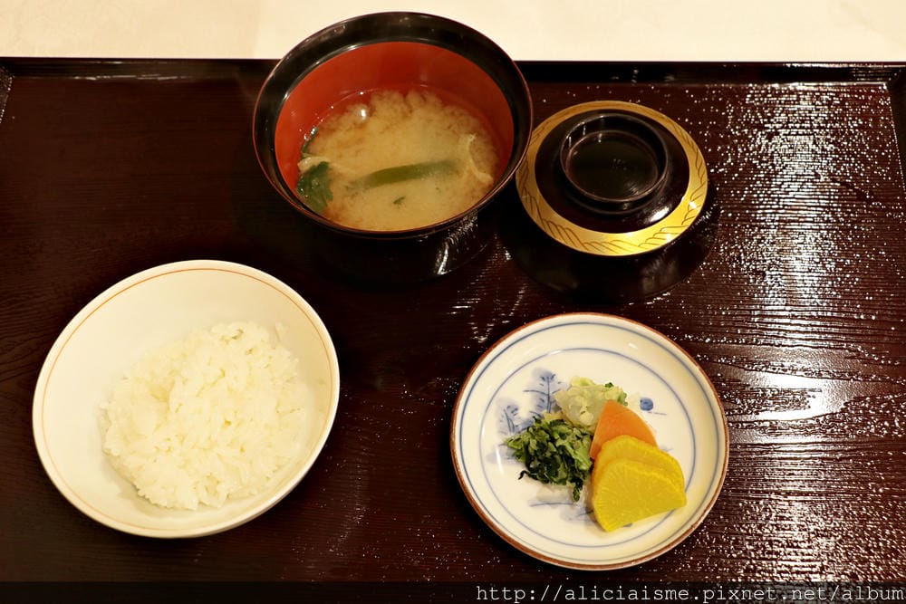 【佐賀縣】湯宿清流:一次享用嬉野溫泉奢華3旅館美人湯:每月更新換單的暖心款待旅宿