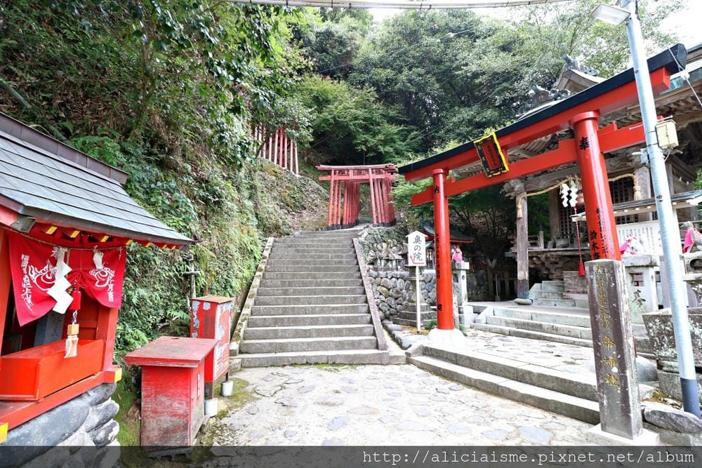 【佐賀縣】祐德稻荷神社:來到日本三大稻荷求”運氣向上”,奧之院登高一攬美景