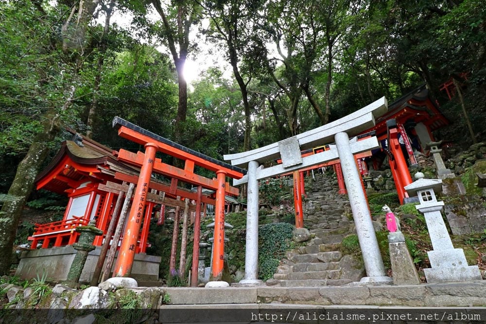 【佐賀縣】祐德稻荷神社:來到日本三大稻荷求”運氣向上”,奧之院登高一攬美景