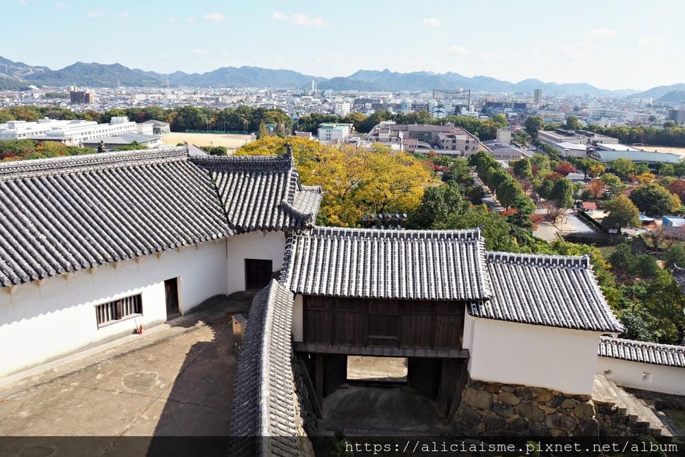 【兵庫縣】姬路城：白鷺再現絕美麗姿，抓對重點才能欣賞400年歷史的建築之美