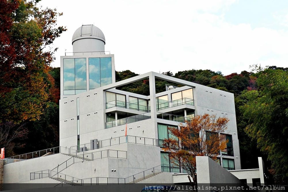 【兵庫縣 | 姬路】安藤忠雄X兵庫縣立兒童館、星子之館：湖畔森林裡，最幸福的親子美學遊樂地