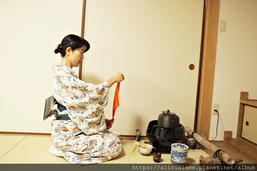 【廣島縣 | 宮島】300年禪宗寺院裡,著傳統和服(贈送),一同品味體驗茶道、書道的日本文化美學@okeiko Japan