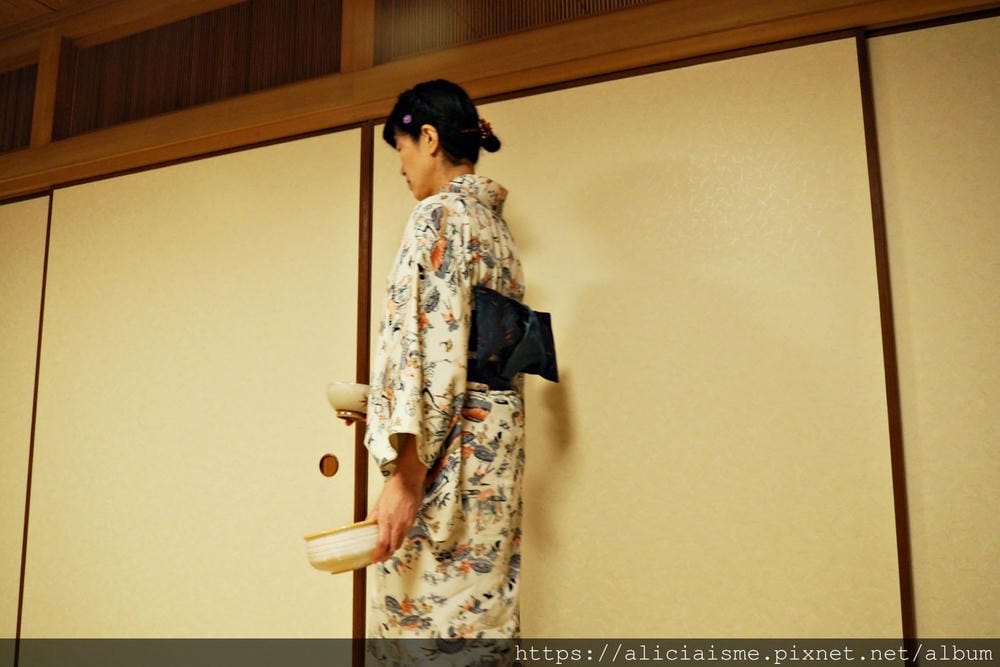 【廣島縣 | 宮島】300年禪宗寺院裡,著傳統和服(贈送),一同品味體驗茶道、書道的日本文化美學@okeiko Japan