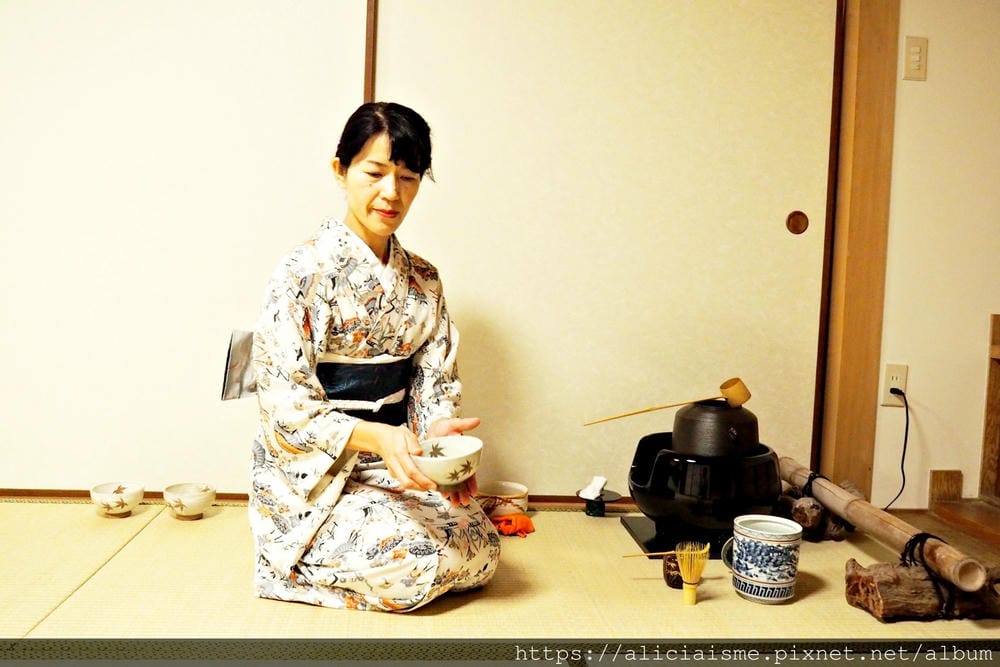 【廣島縣 | 宮島】300年禪宗寺院裡,著傳統和服(贈送),一同品味體驗茶道、書道的日本文化美學@okeiko Japan