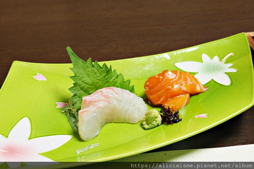 【廣島住宿】Miyajima Coral Hotel(宮島珊瑚飯店):宮島渡船口旁海景飯店,價格超親民、超澎湃的瀨戶內海料理晚餐一次上桌