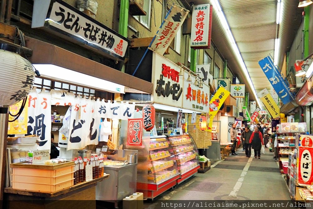 【福岡縣 | 小倉】旦過市場：走進昭和年代銅板美食～大學堂DIY丼飯，黑兵衛親子丼、旦過烏龍、關東煮，旦過栗饅、當季水果、手沖咖啡