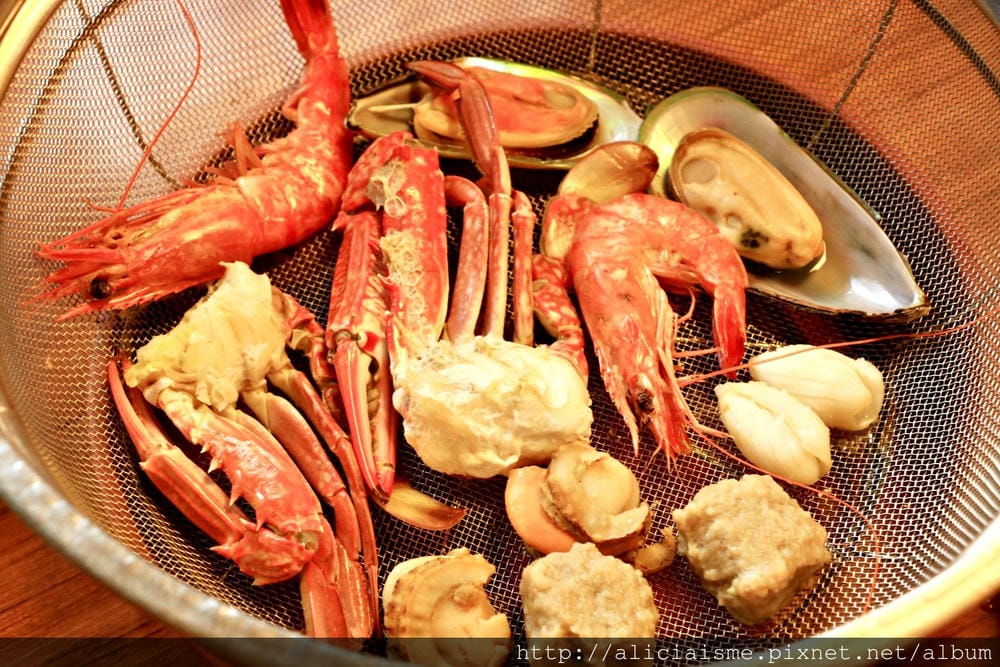 【大分縣】地獄蒸工房「鐵輪」~別府溫泉最道地的蒸鮮美食,再飲溫泉水,蒸足浴
