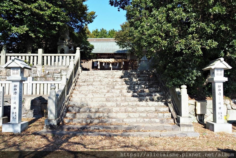 【香川縣】高屋神社:最接近藍天的白色「天空鳥居」,眺望絕美瀨戶內海及觀音寺市鄉間風情