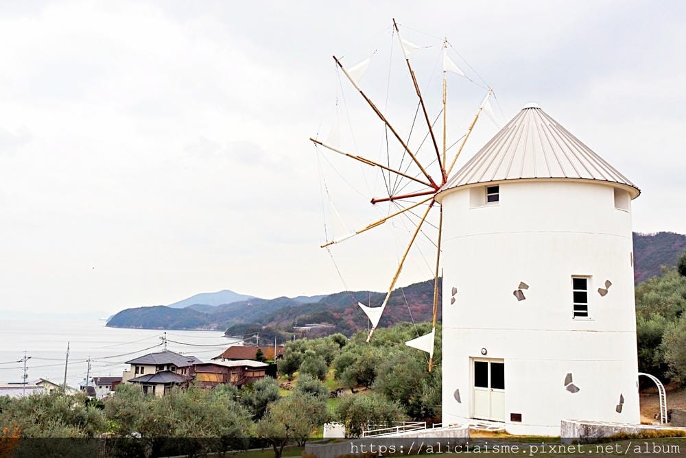 【香川縣 | 小豆島】小豆島橄欖公園：在地中海風情裡，烙印專屬的心型葉、跟琪琪一起乘魔法掃帚飛天吧！