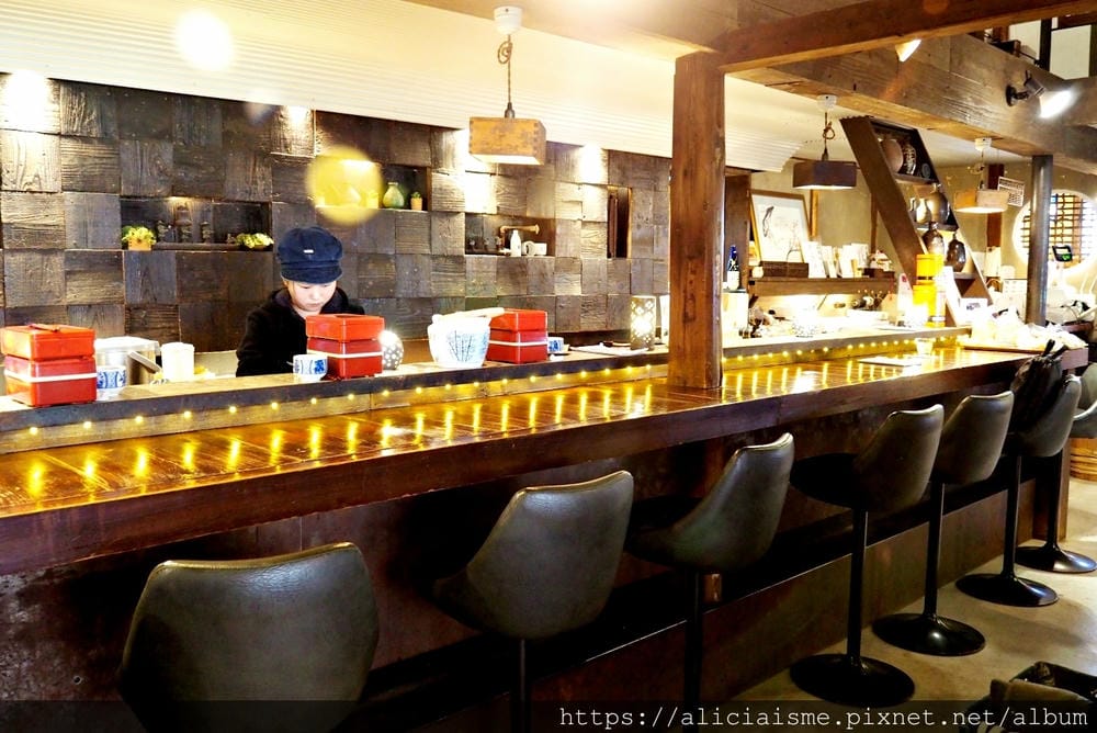 【香川縣︱小豆島】森國酒蔵Forest Gallery～小豆島唯一酒造，70年佃煮工廠化身時尚咖啡酒吧
