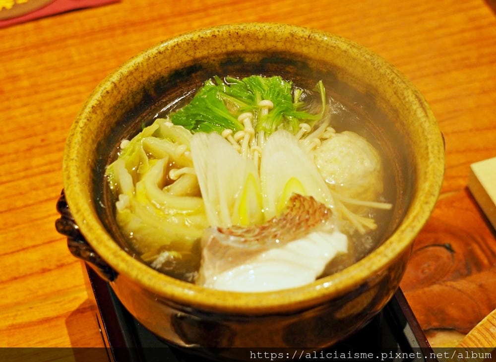 【愛媛縣 | 道後溫泉】「にきたつ庵」:百年水口酒造裡季節美酒餐食,入選米其林指南廣島.愛媛2018特別版
