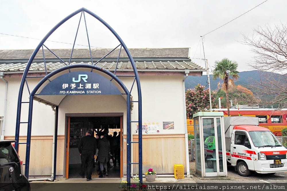【愛媛縣】伊予灘物語觀光列車X下灘站（含最新訂票方式）：海色