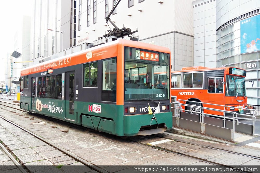 【四國X愛媛縣】搭乘觀光列車,走訪人文松山X內子町老街X千年古湯美學、美食之旅