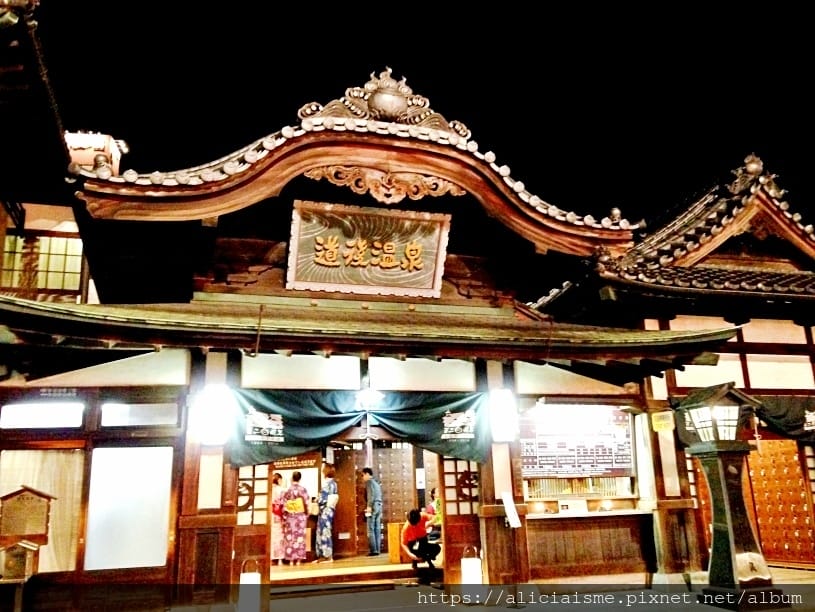 【四國X愛媛縣】搭乘觀光列車,走訪人文松山X內子町老街X千年古湯美學、美食之旅