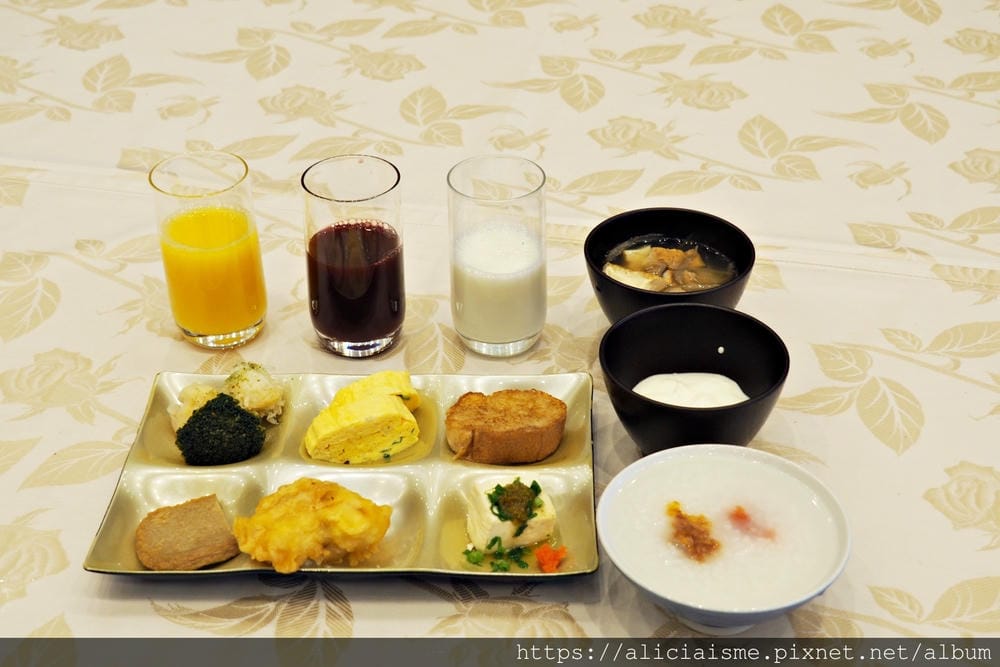 【大分縣】別府灣皇家度假飯店(Hotel & Resorts 別府灣):浸泡在玫瑰芬芳的溫泉,無敵視野別府灣看日出,還有3款萌到爆表的Hello Kitty房